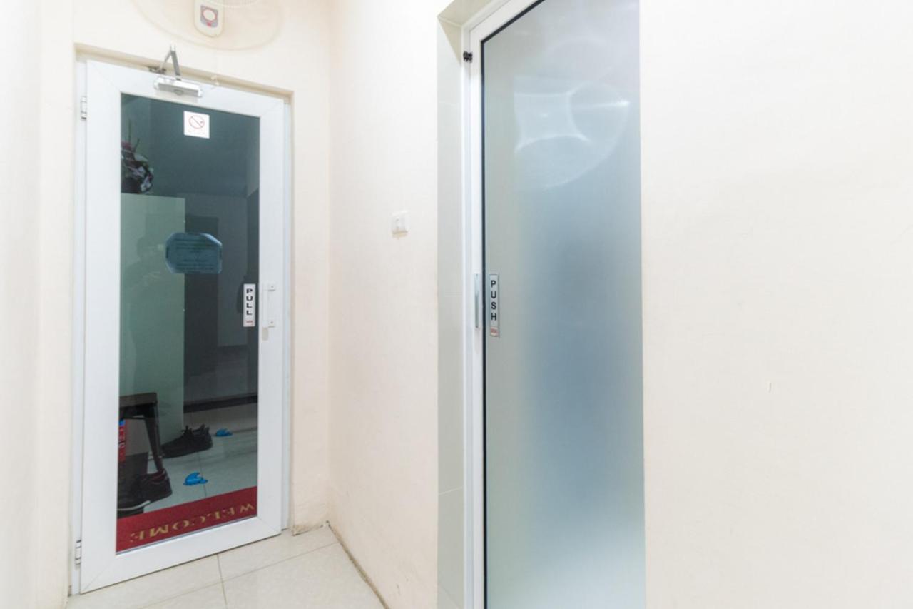 Reddoorz Hostel @ Capsule Inn Medan Zewnętrze zdjęcie