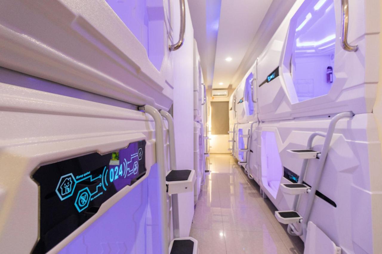 Reddoorz Hostel @ Capsule Inn Medan Zewnętrze zdjęcie